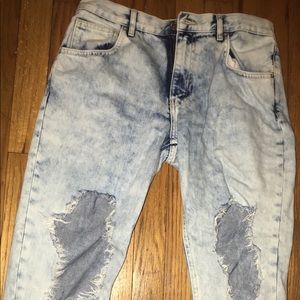 Forever 21 Los Angeles Distressed Jeans